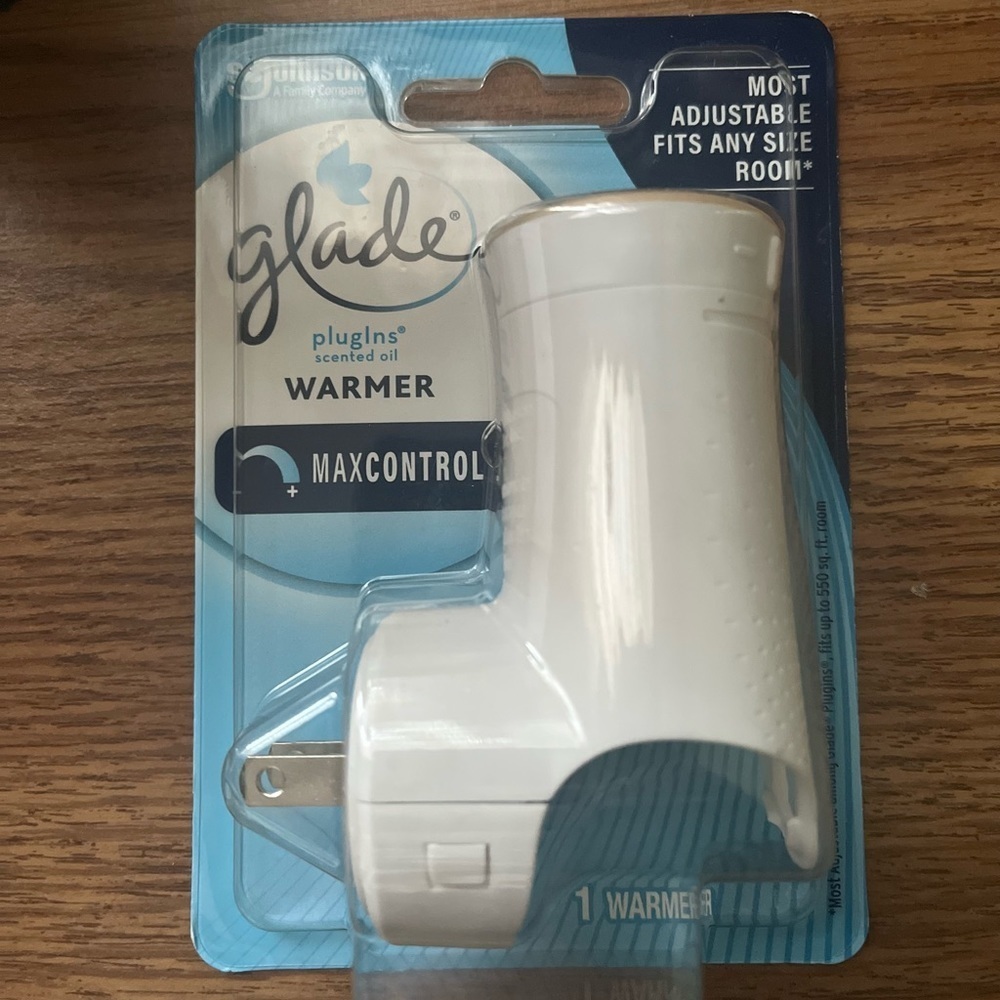 GLADE scented oil warmer
